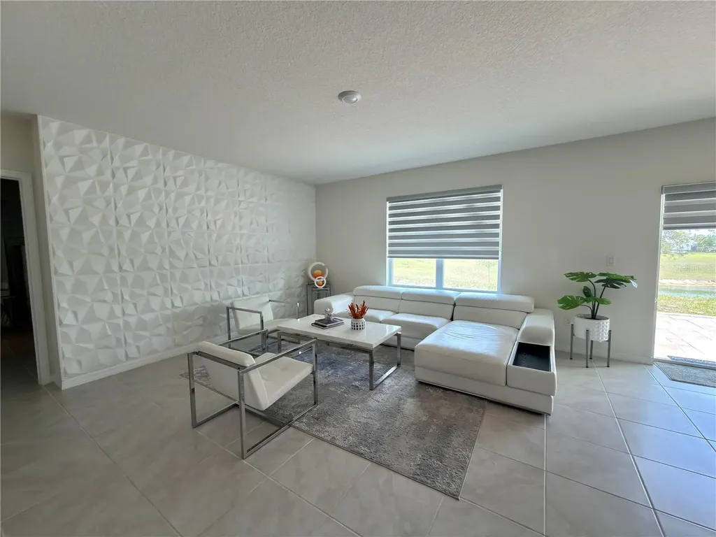 9004 Tuscan Cypress Street Kissimmee FL 34747