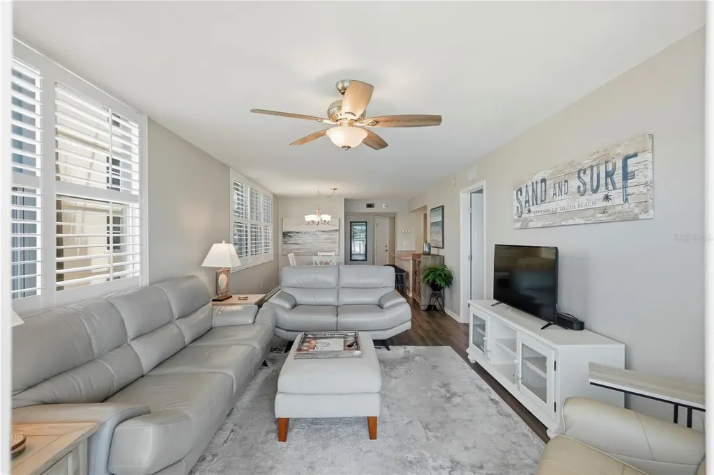 6085 Bahia Del Mar Circle St Petersburg FL 33715