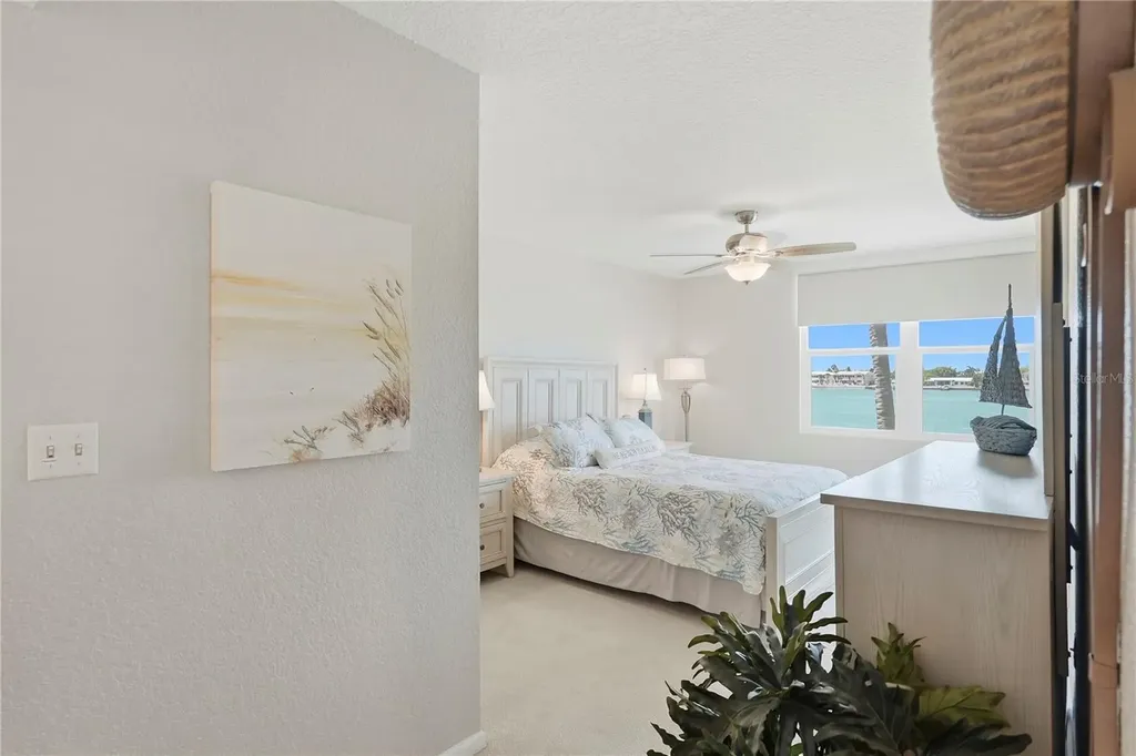 6085 Bahia Del Mar Circle St Petersburg FL 33715