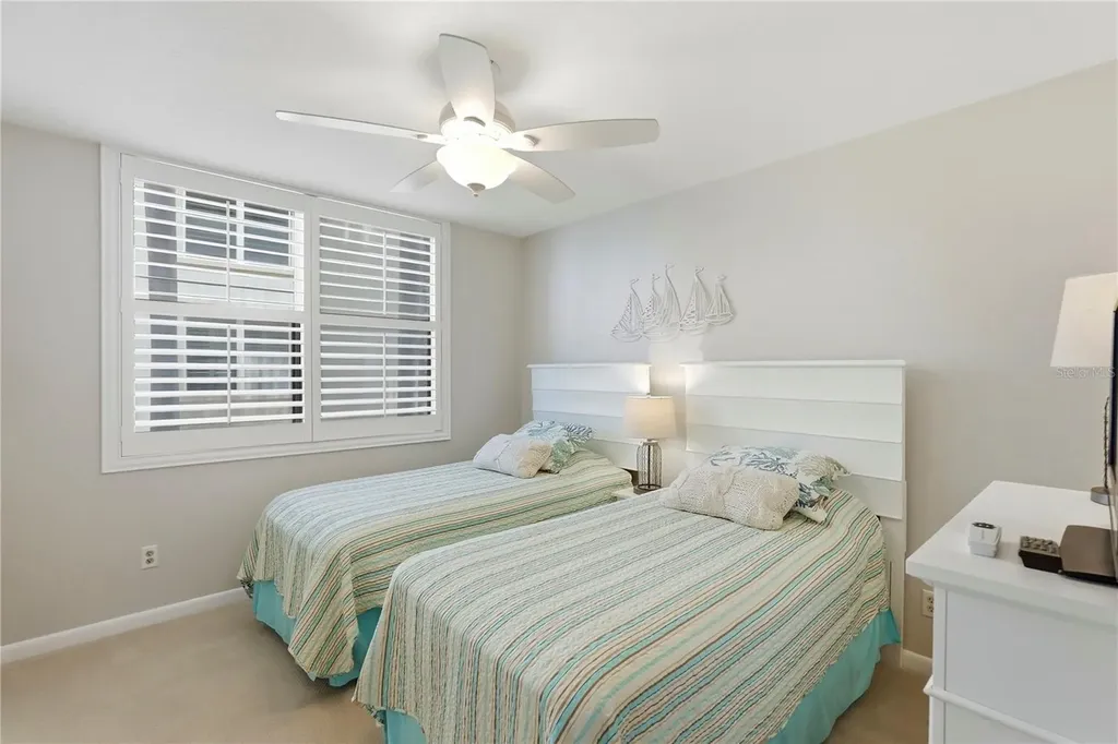 6085 Bahia Del Mar Circle St Petersburg FL 33715