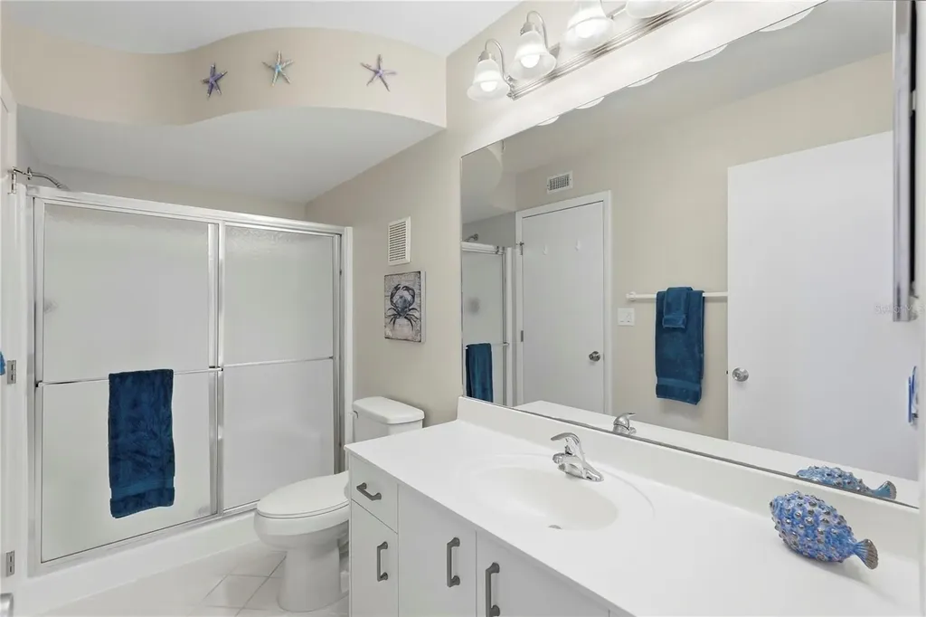 6085 Bahia Del Mar Circle St Petersburg FL 33715