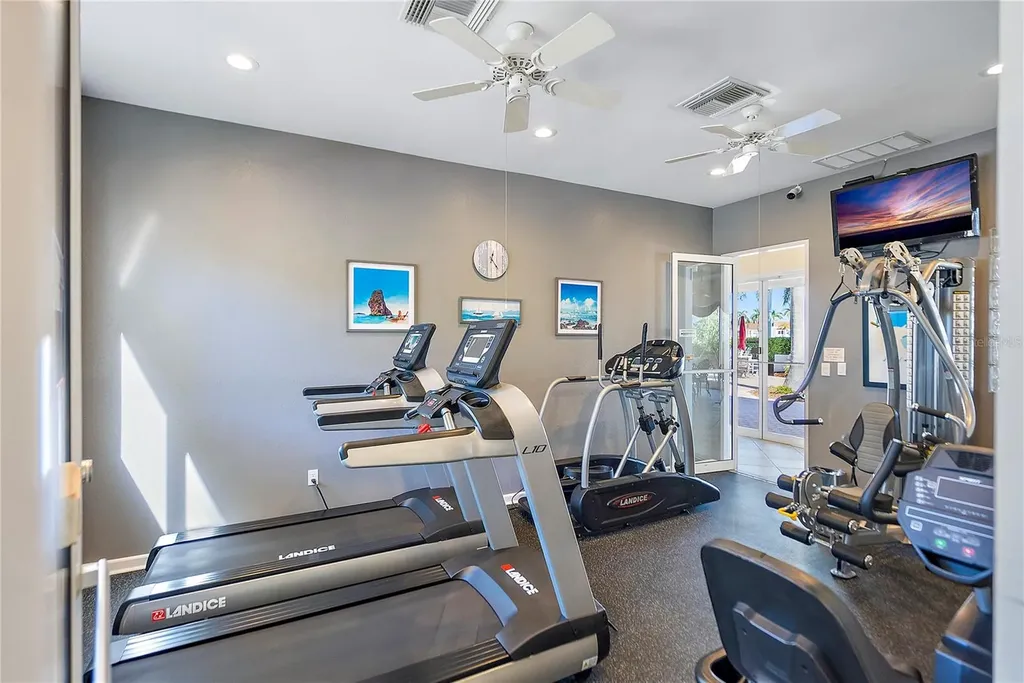 6085 Bahia Del Mar Circle St Petersburg FL 33715