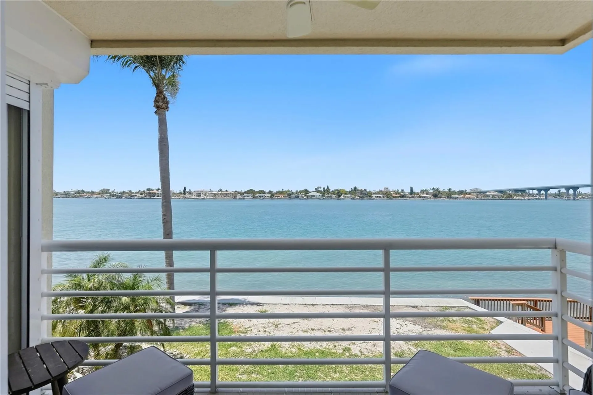 6085 Bahia Del Mar Circle St Petersburg FL 33715