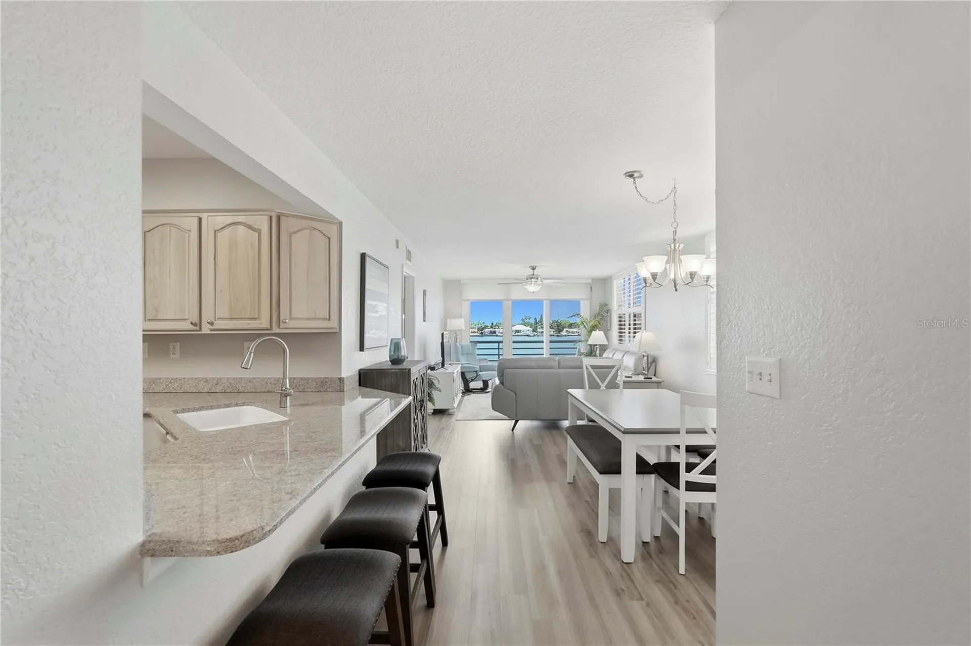 6085 Bahia Del Mar Circle St Petersburg FL 33715