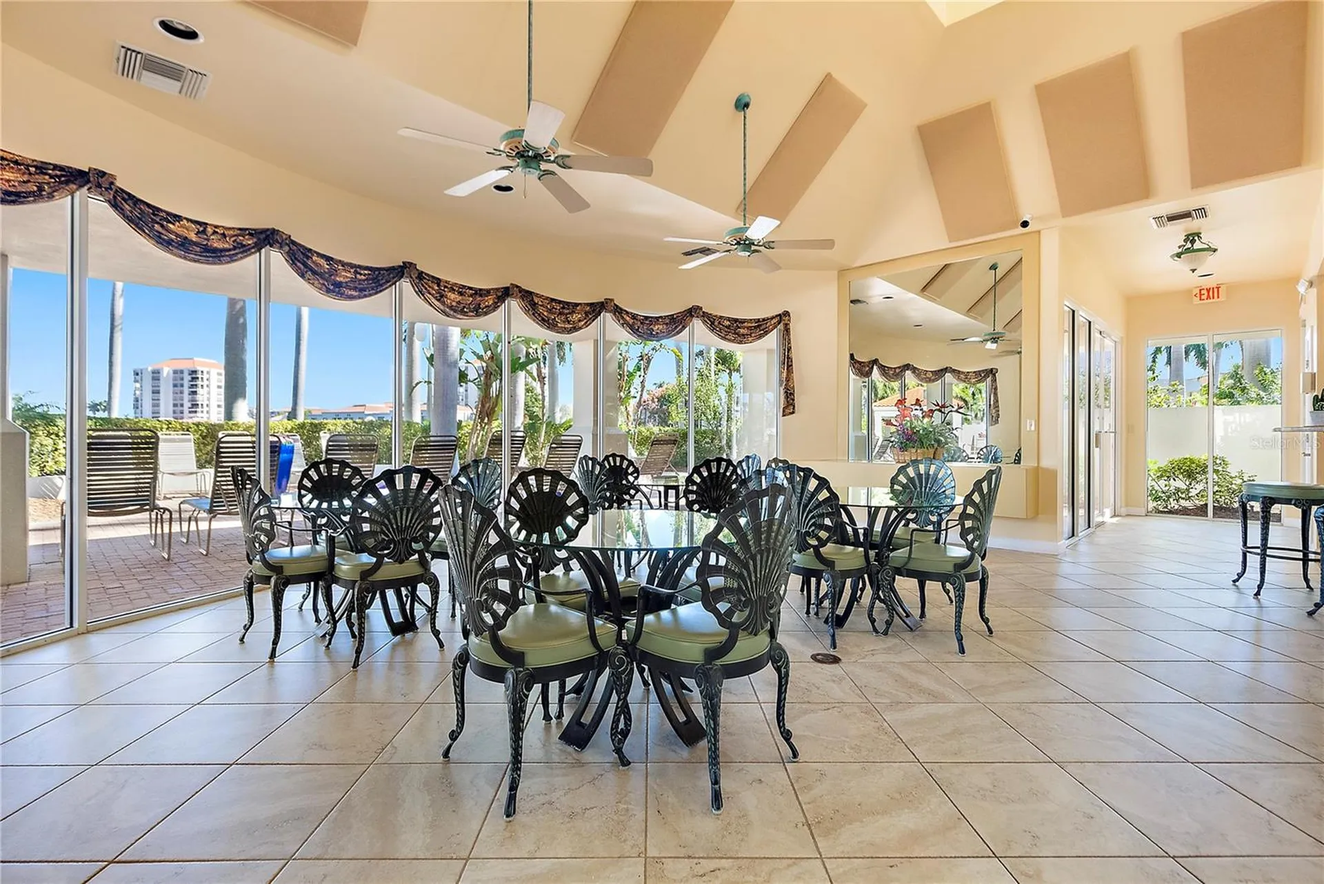 6085 Bahia Del Mar Circle St Petersburg FL 33715