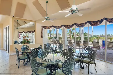 6085 Bahia Del Mar Circle St Petersburg FL 33715