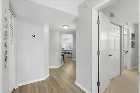 6085 Bahia Del Mar Circle St Petersburg FL 33715