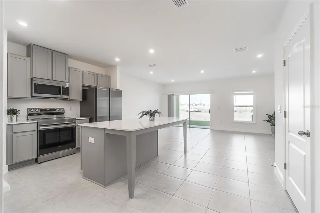 32129 Pond Apple Bend San Antonio FL 33576