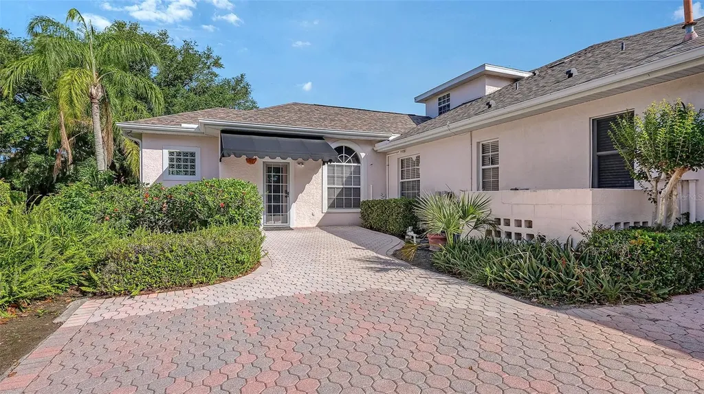 7025 N Serenoa Drive Sarasota FL 34241