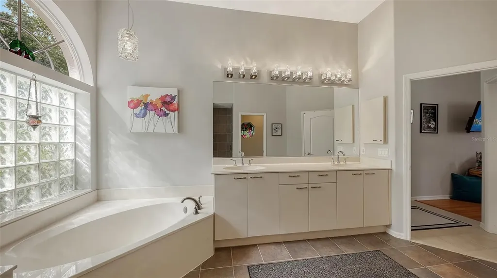 7025 N Serenoa Drive Sarasota FL 34241