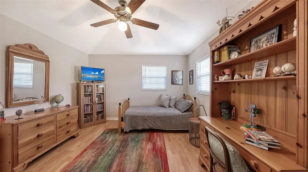 7025 N Serenoa Drive Sarasota FL 34241