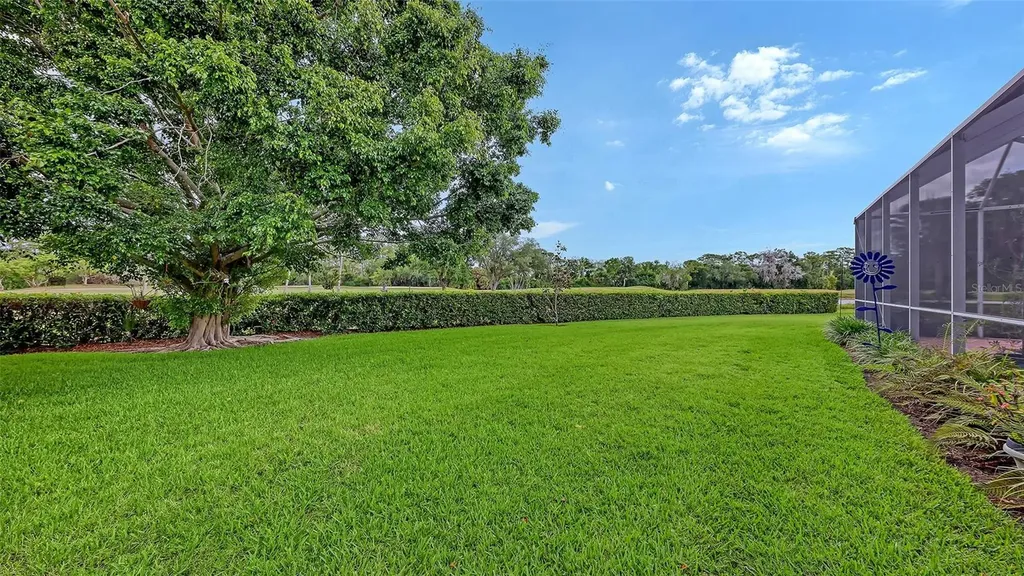 7025 N Serenoa Drive Sarasota FL 34241