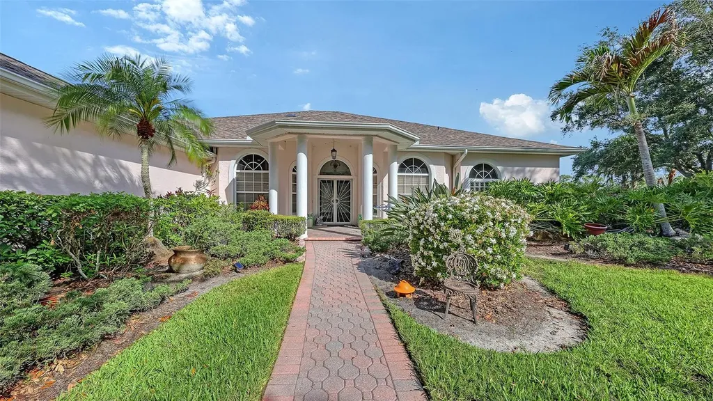 7025 N Serenoa Drive Sarasota FL 34241