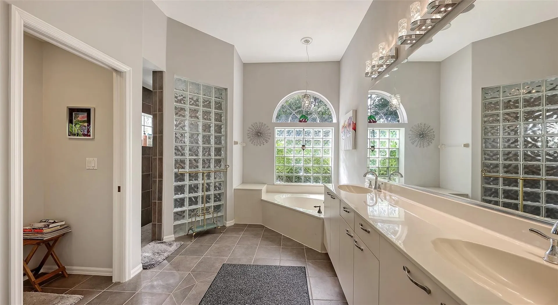 7025 N Serenoa Drive Sarasota FL 34241