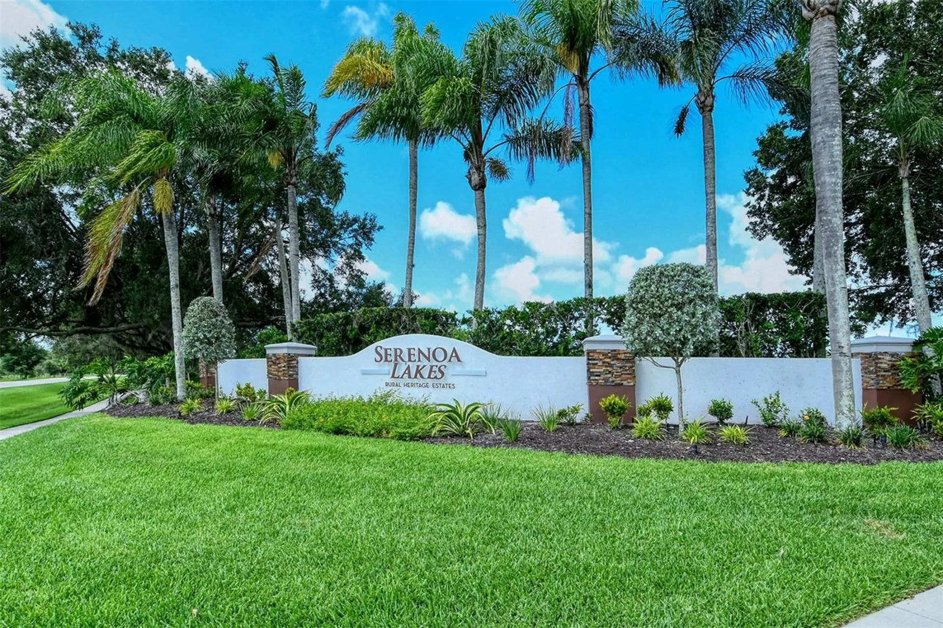 7025 N Serenoa Drive Sarasota FL 34241