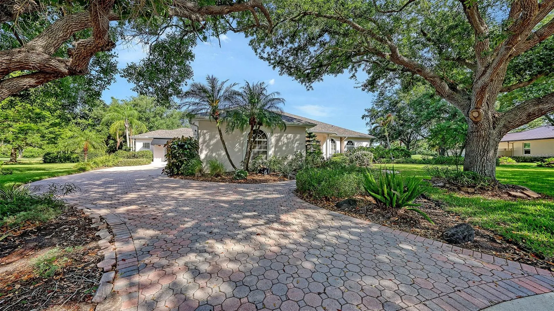 7025 N Serenoa Drive Sarasota FL 34241