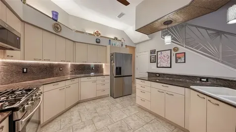 7025 N Serenoa Drive Sarasota FL 34241