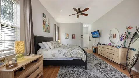 7025 N Serenoa Drive Sarasota FL 34241