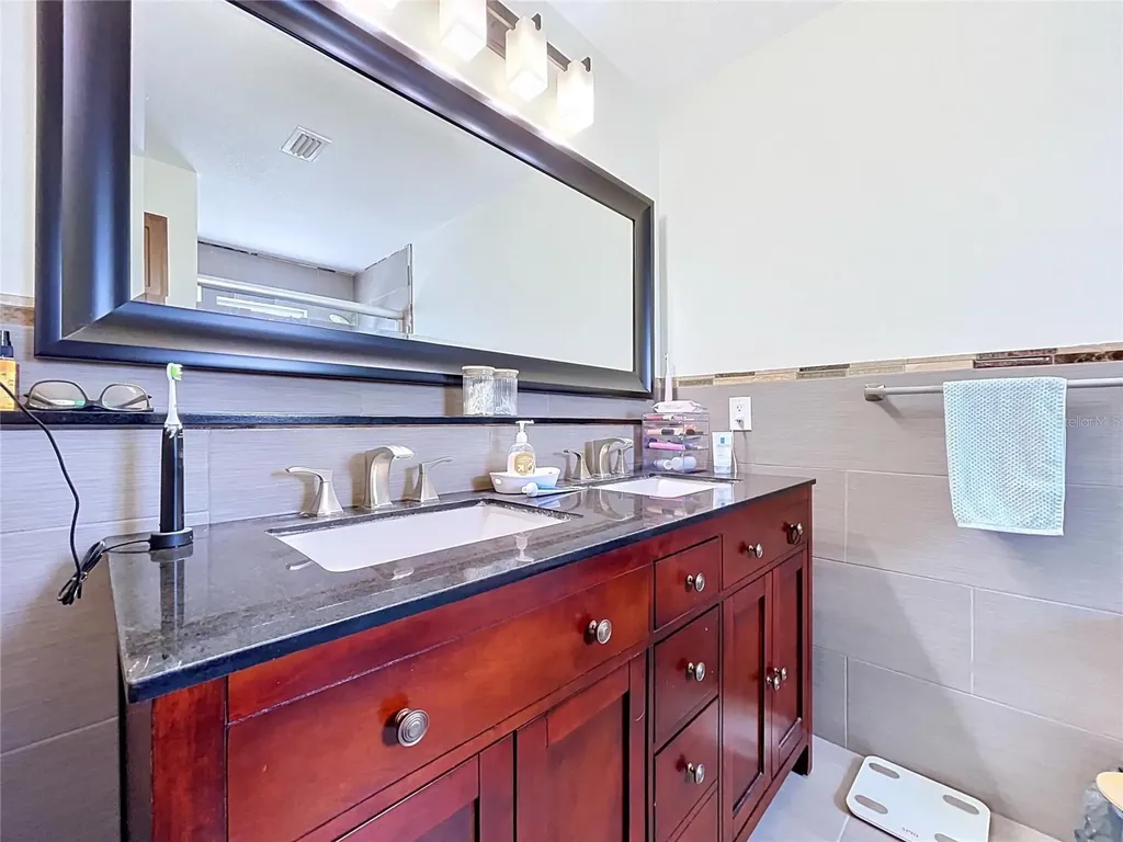 11524 70th Terrace Seminole FL 33772
