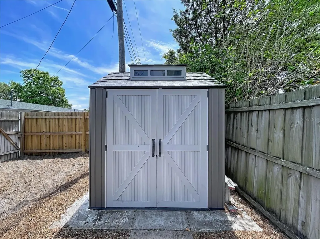 11524 70th Terrace Seminole FL 33772