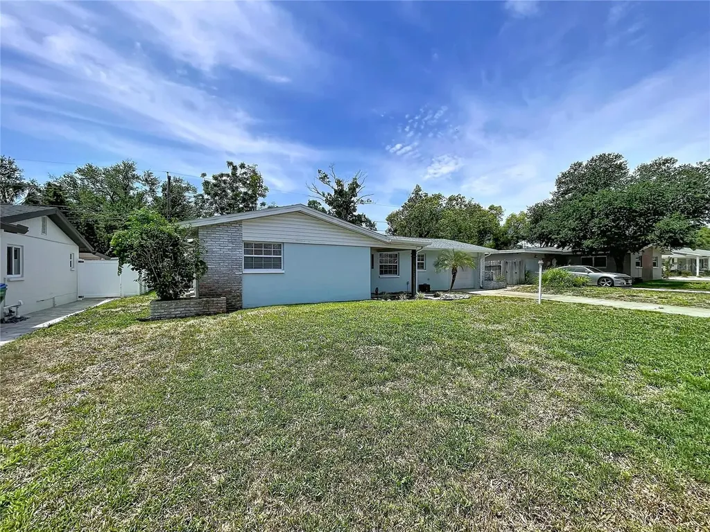 11524 70th Terrace Seminole FL 33772
