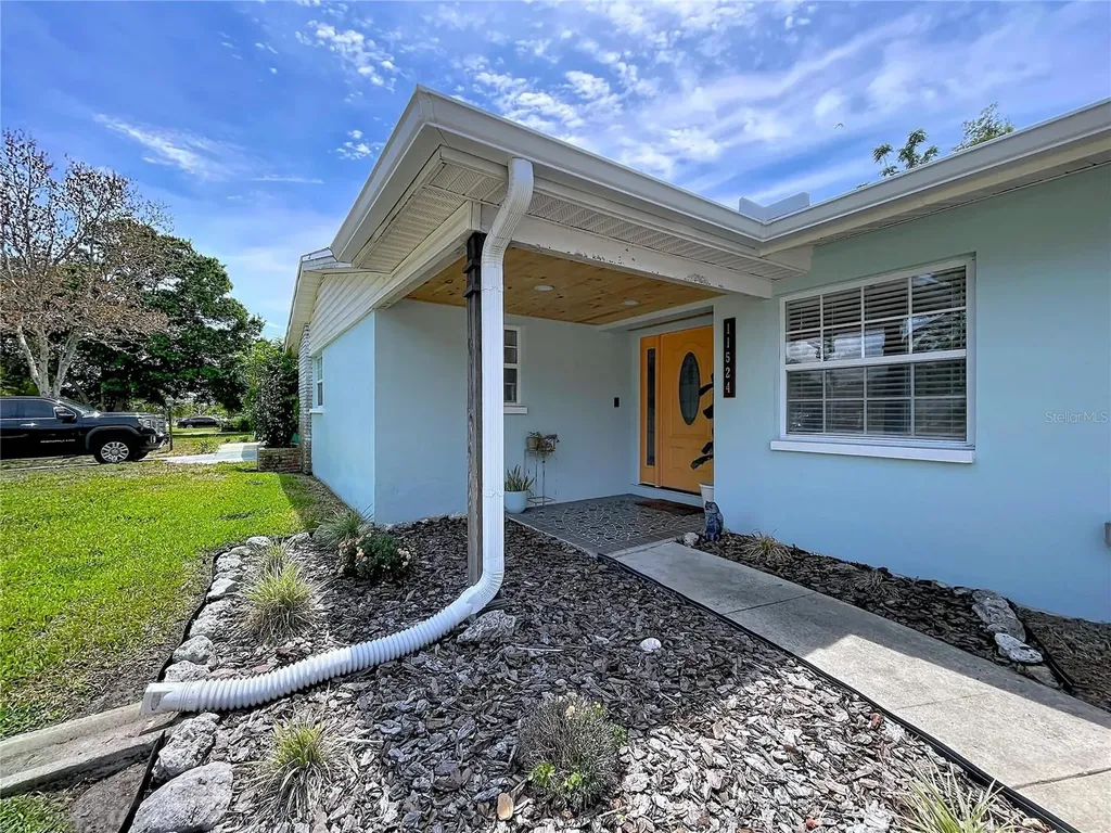 11524 70th Terrace Seminole FL 33772