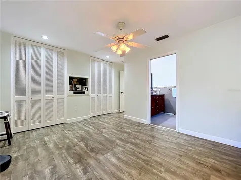 11524 70th Terrace Seminole FL 33772