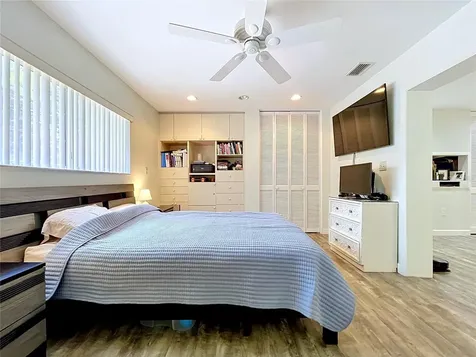 11524 70th Terrace Seminole FL 33772