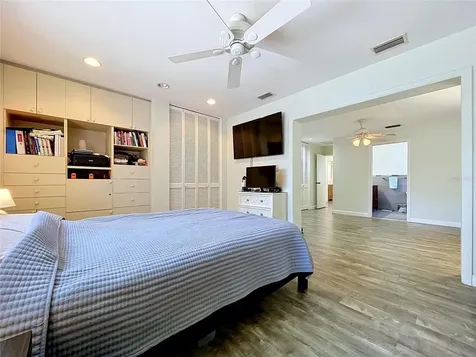 11524 70th Terrace Seminole FL 33772