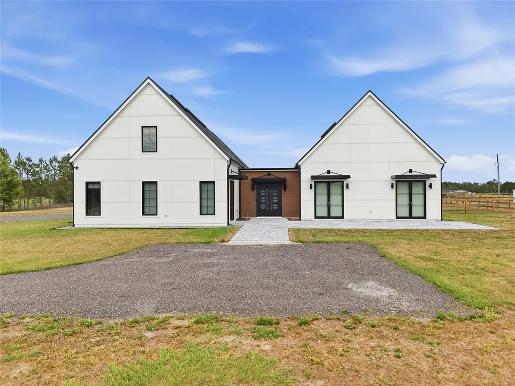 14187 NW 202nd Street Alachua FL 32615