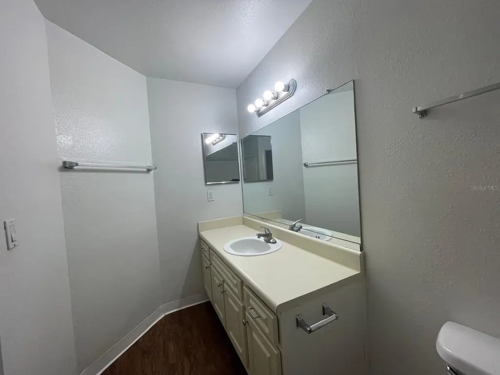 4708 Walden Circle Orlando FL 32811