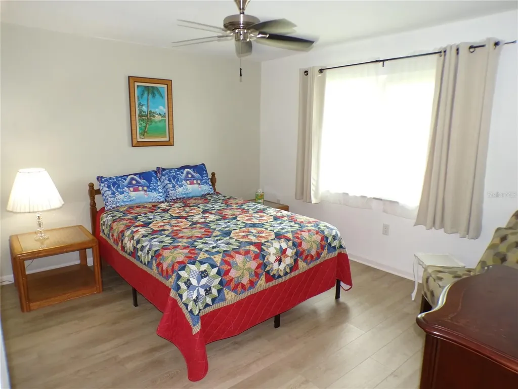 649 Tamiami Trail S Venice FL 34285