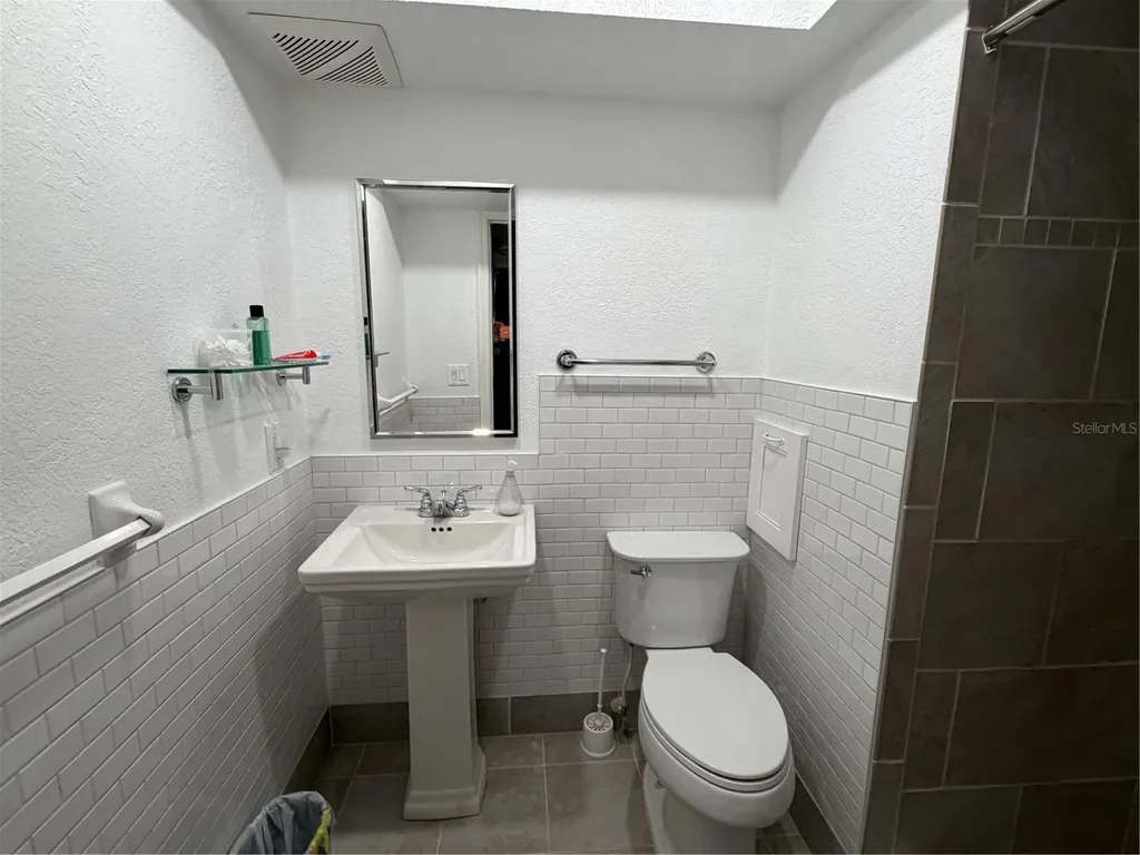 649 Tamiami Trail S Venice FL 34285