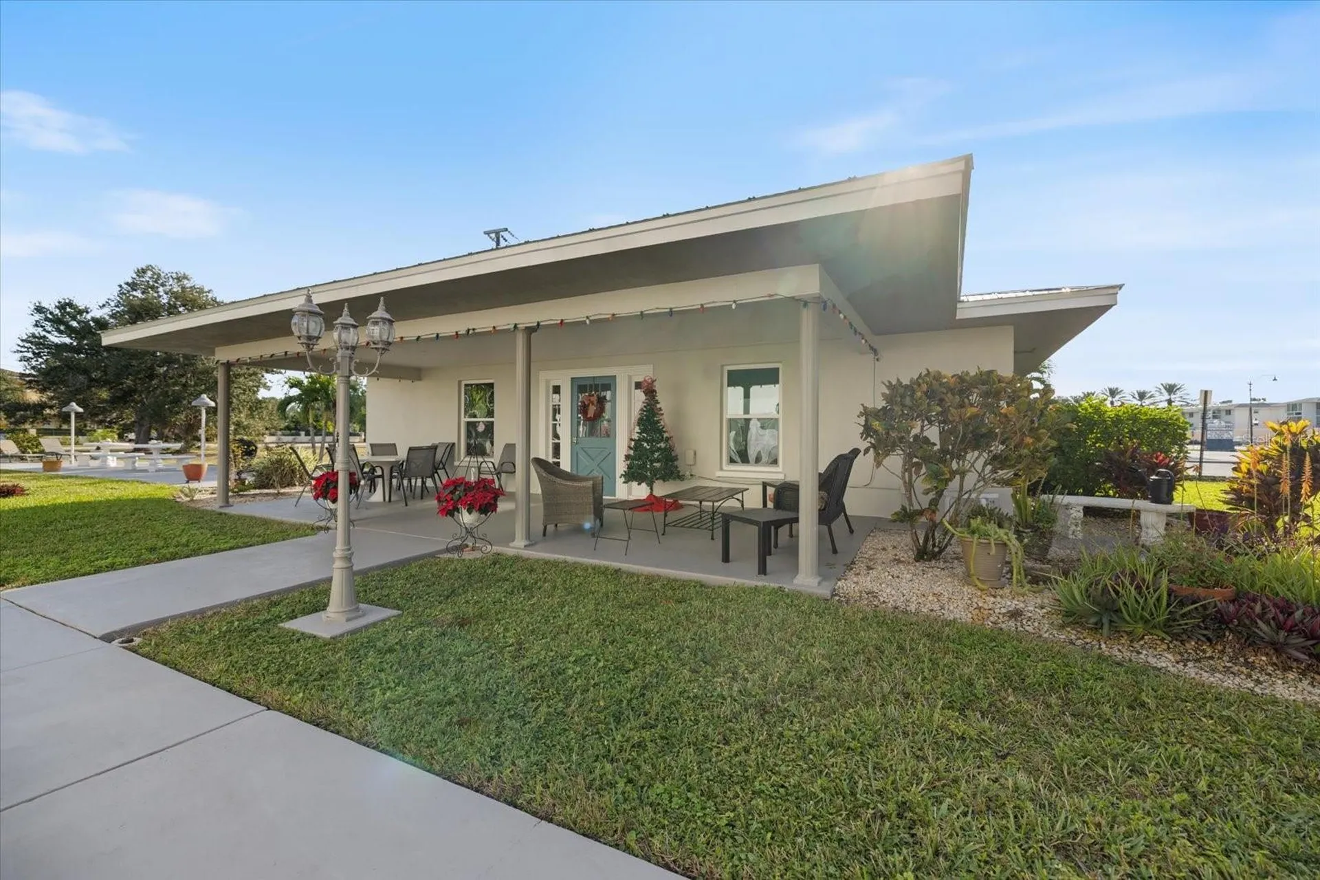 649 Tamiami Trail S Venice FL 34285
