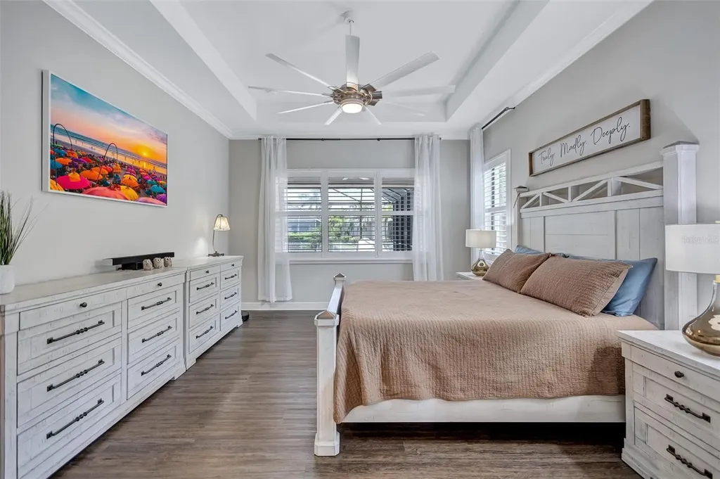 591 Mast Drive Bradenton FL 34208