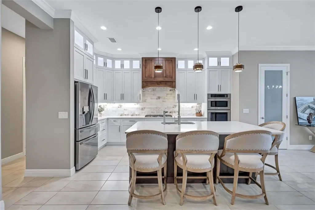 591 Mast Drive Bradenton FL 34208