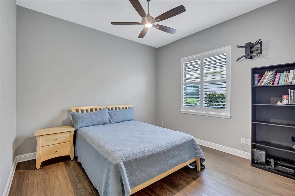 591 Mast Drive Bradenton FL 34208