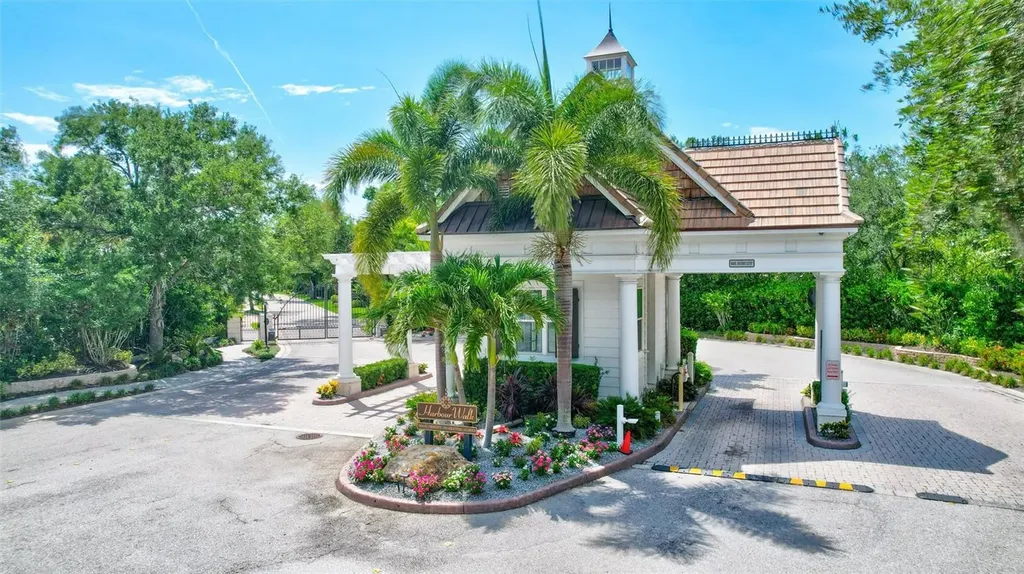 591 Mast Drive Bradenton FL 34208