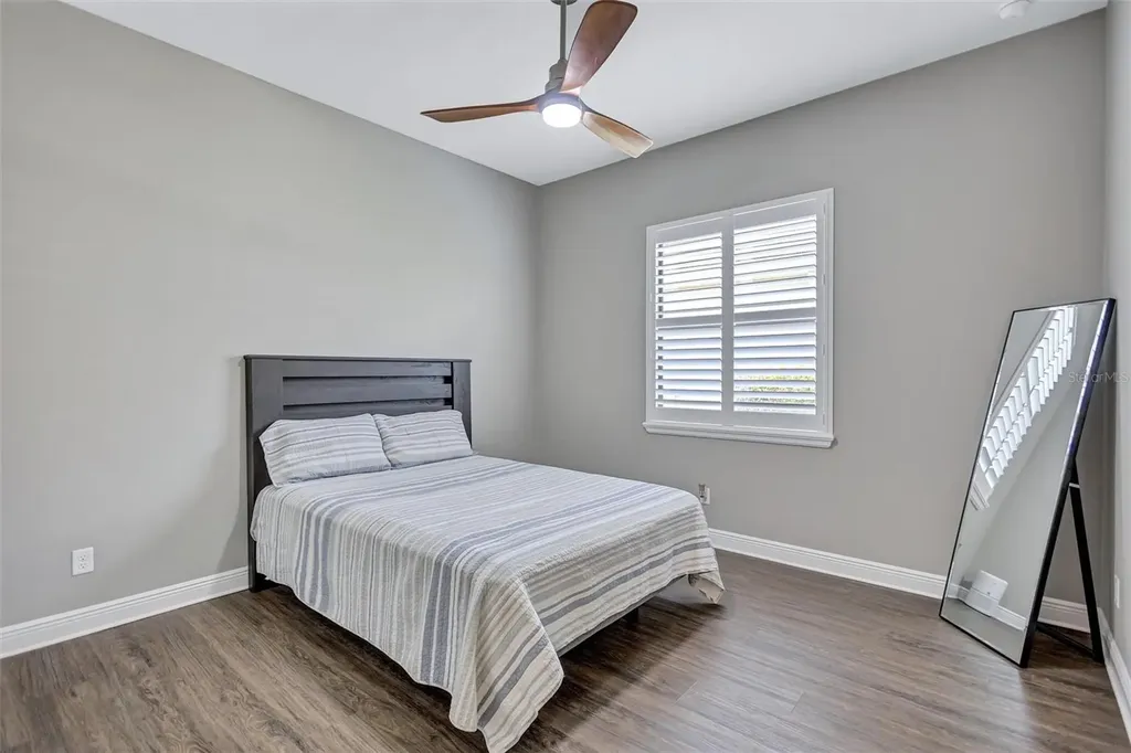 591 Mast Drive Bradenton FL 34208