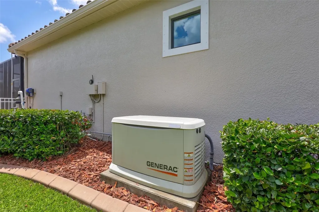 591 Mast Drive Bradenton FL 34208