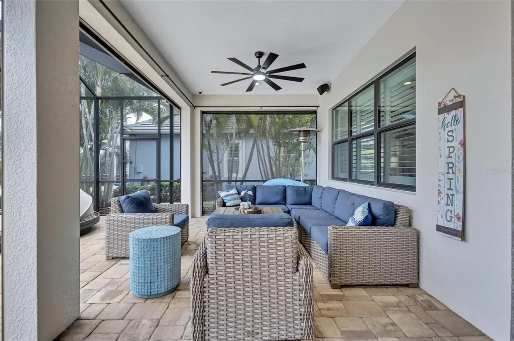591 Mast Drive Bradenton FL 34208