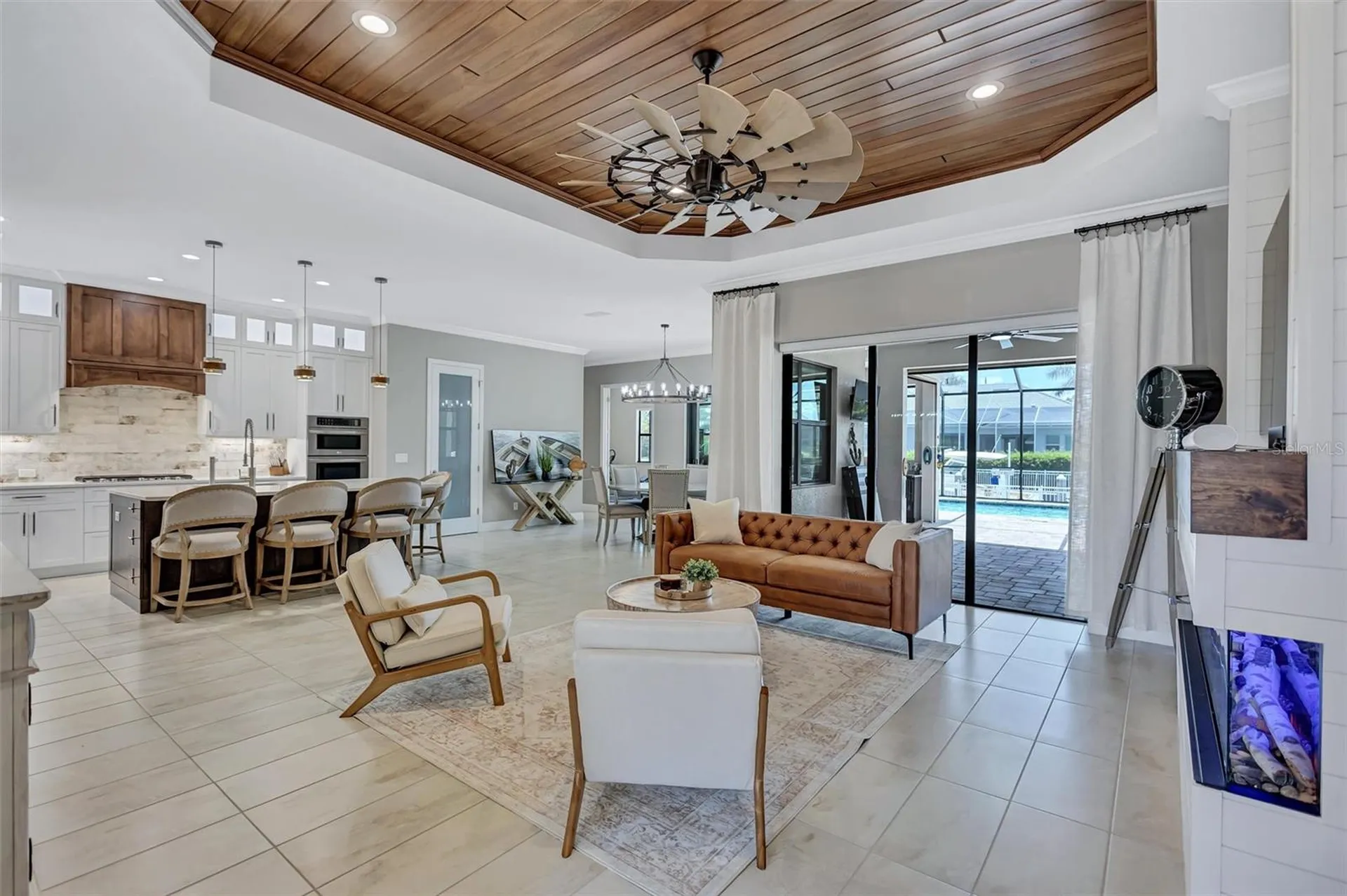 591 Mast Drive Bradenton FL 34208