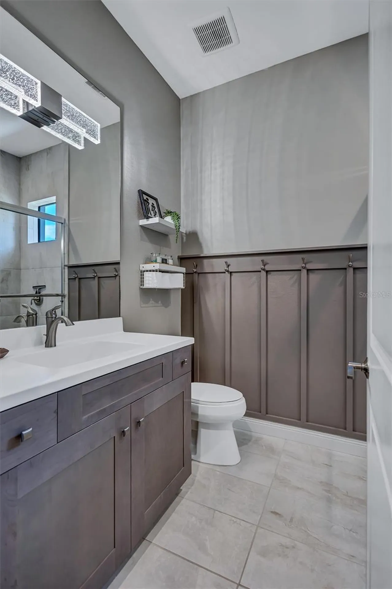 591 Mast Drive Bradenton FL 34208