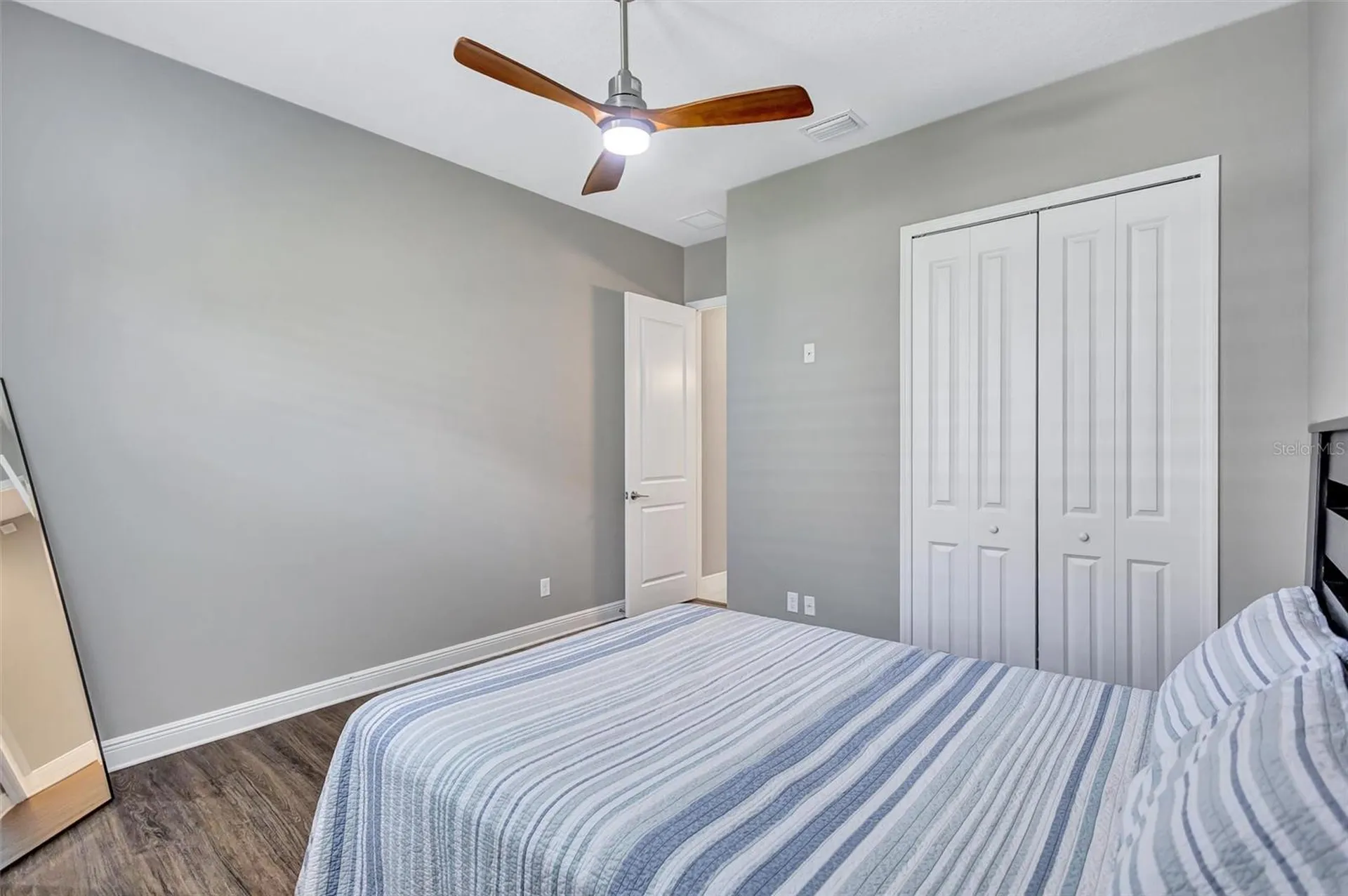 591 Mast Drive Bradenton FL 34208