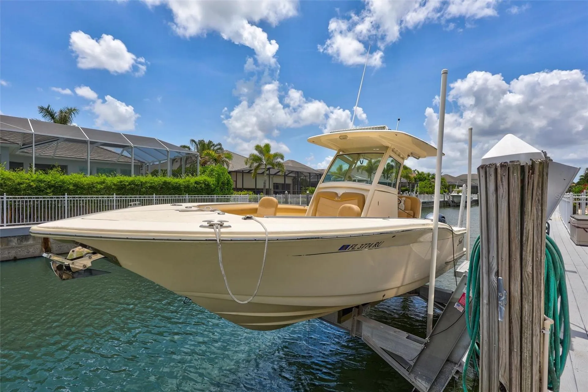 591 Mast Drive Bradenton FL 34208