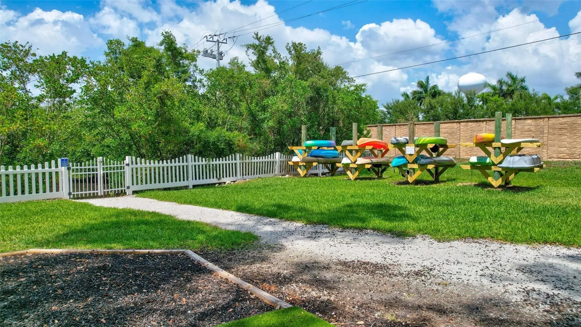 591 Mast Drive Bradenton FL 34208