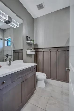 591 Mast Drive Bradenton FL 34208