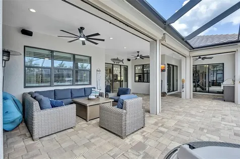 591 Mast Drive Bradenton FL 34208