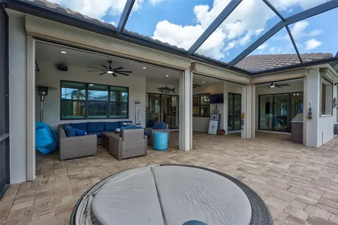 591 Mast Drive Bradenton FL 34208