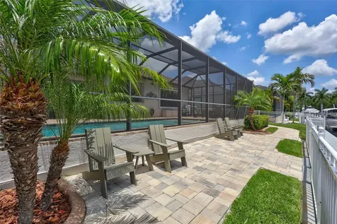 591 Mast Drive Bradenton FL 34208